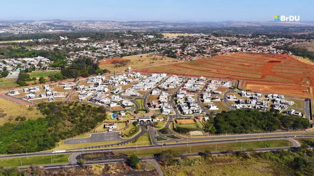 Foto aérea real do Villagio Toscana em 2026
